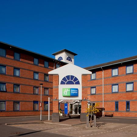 Holiday Inn Express Droitwich Spa By Ihg Exterior photo