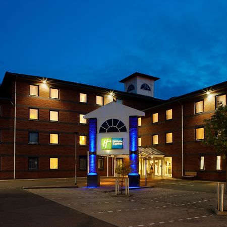 Holiday Inn Express Droitwich Spa By Ihg Exterior photo