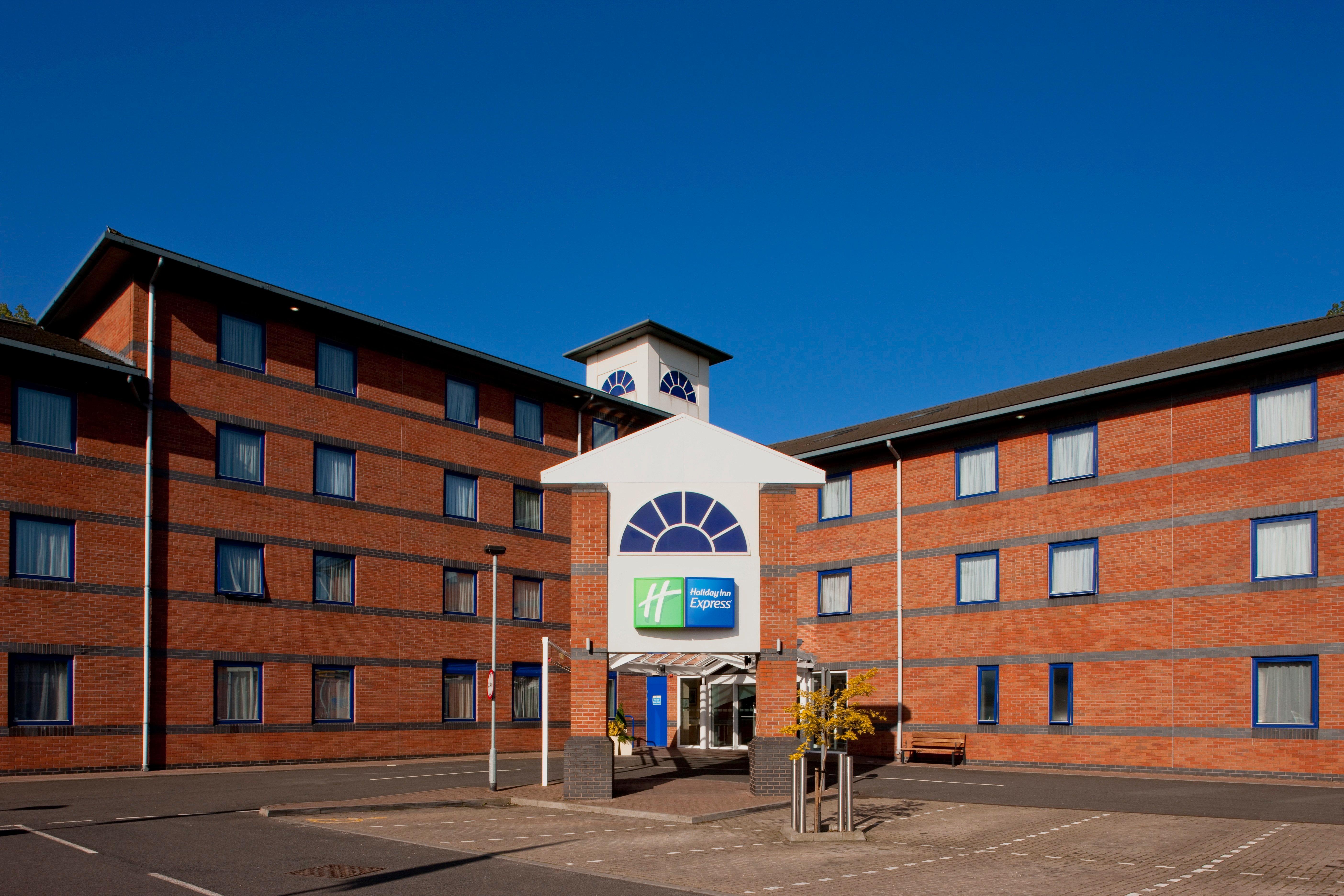 Holiday Inn Express Droitwich Spa By Ihg Exterior photo