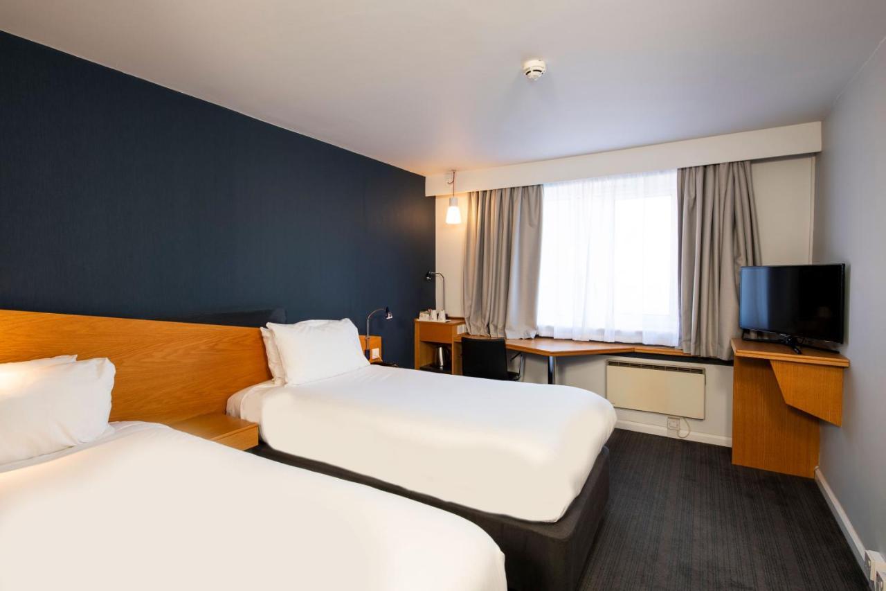 Holiday Inn Express Droitwich Spa By Ihg Exterior photo