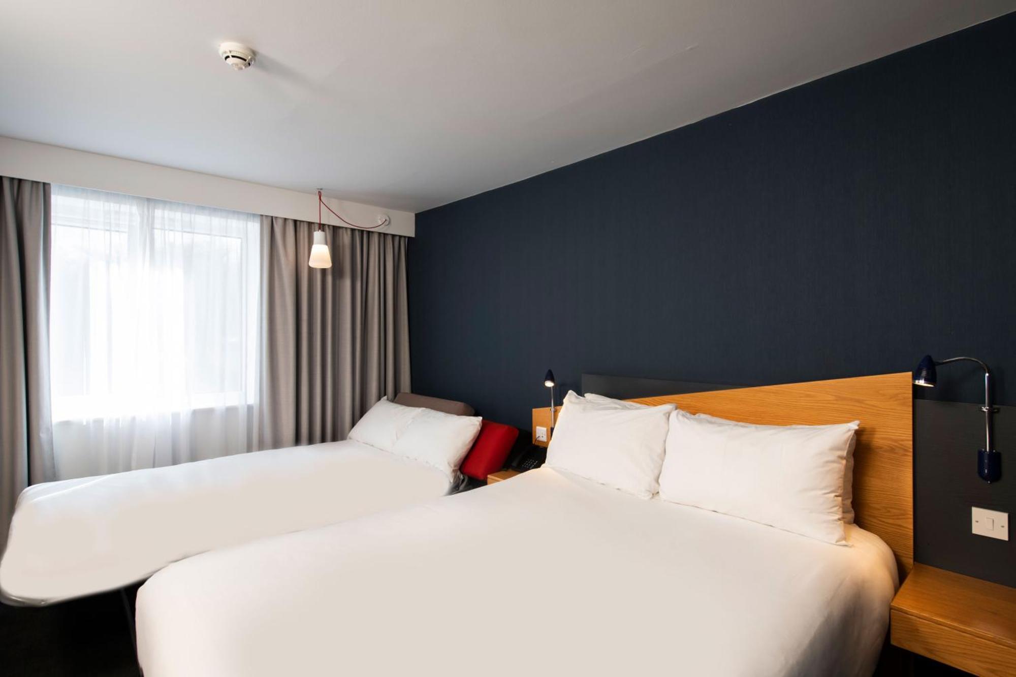 Holiday Inn Express Droitwich Spa By Ihg Room photo