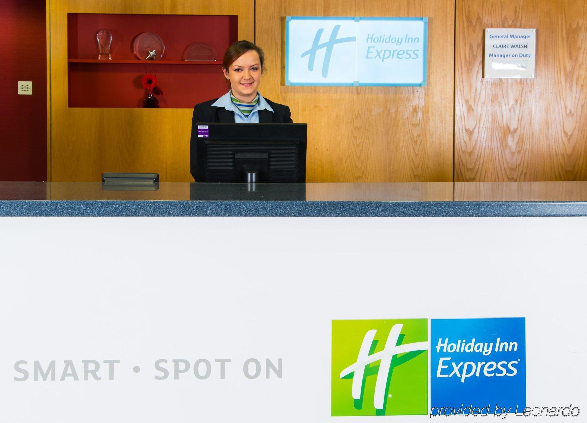 Holiday Inn Express Droitwich Spa By Ihg Exterior photo