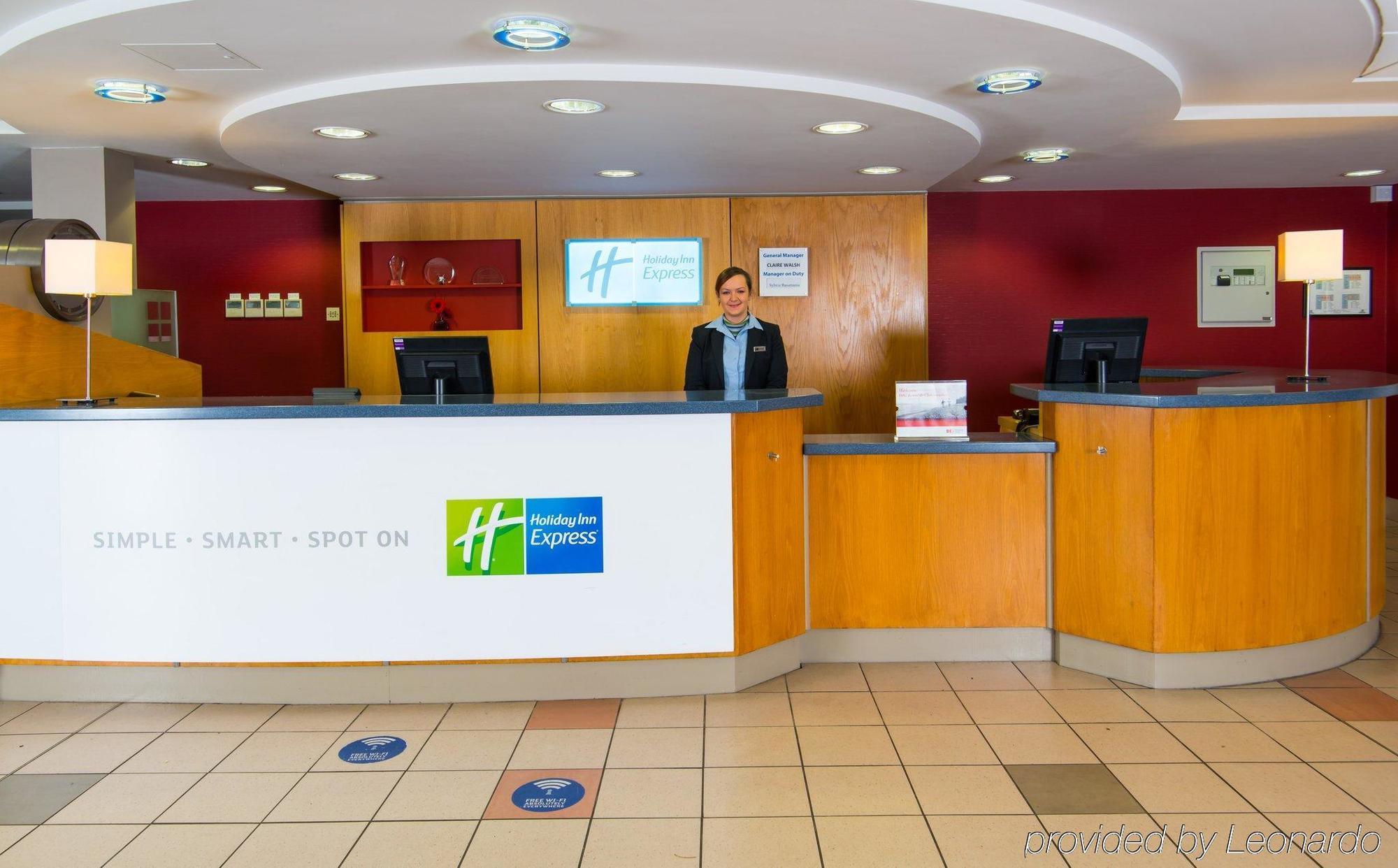 Holiday Inn Express Droitwich Spa By Ihg Exterior photo