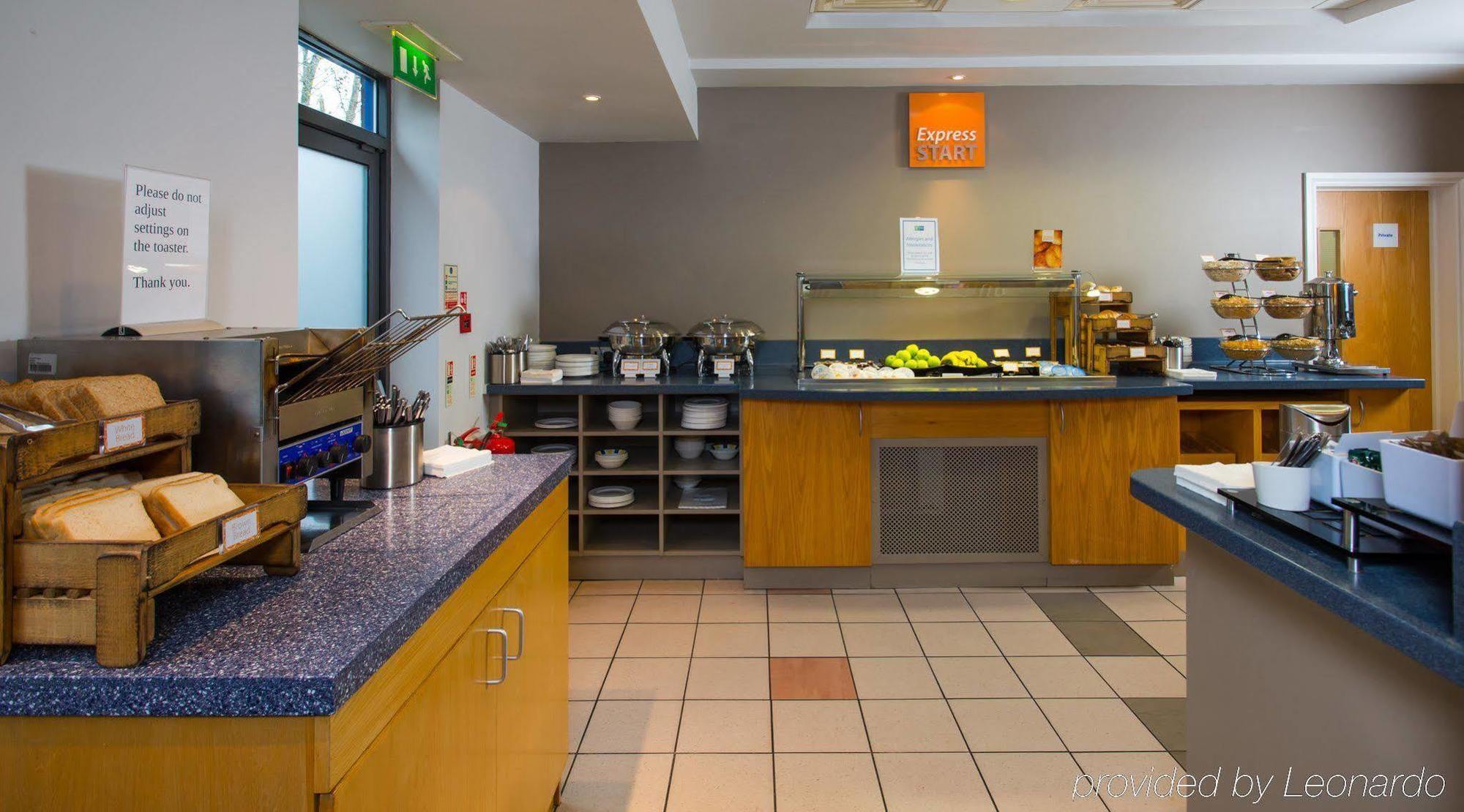 Holiday Inn Express Droitwich Spa By Ihg Exterior photo