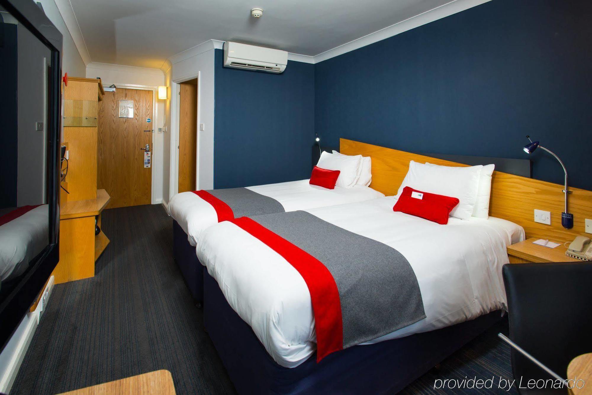 Holiday Inn Express Droitwich Spa By Ihg Exterior photo