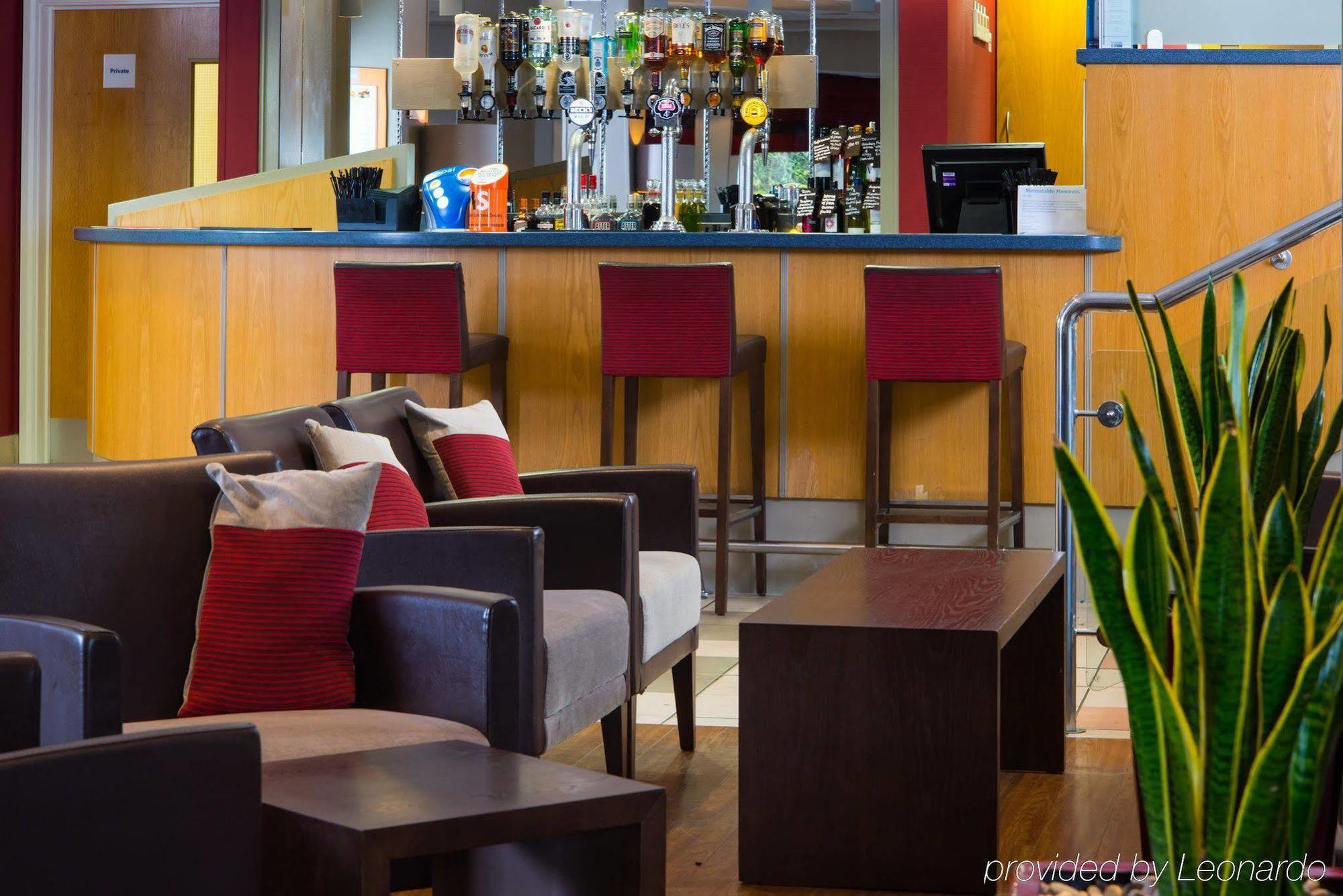 Holiday Inn Express Droitwich Spa By Ihg Exterior photo
